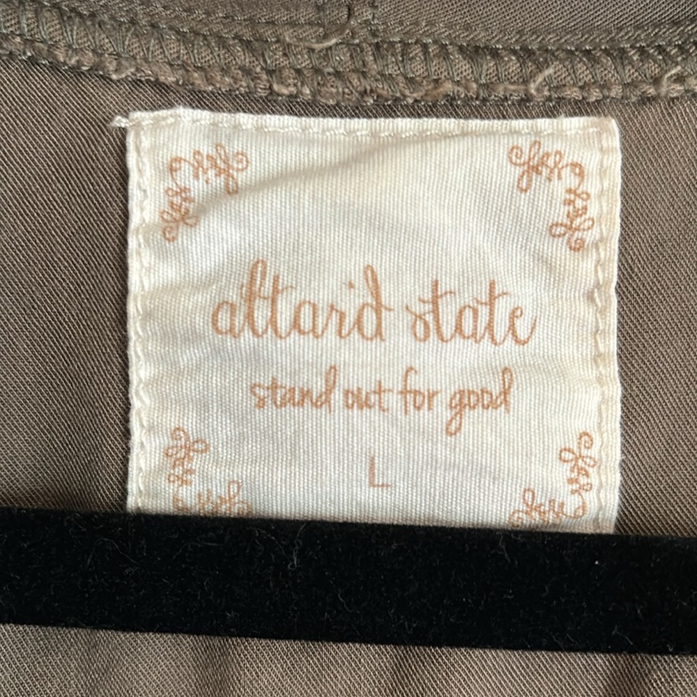 Altar’d State Vest - Picture 2 of 4